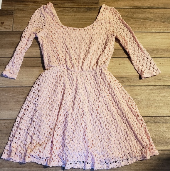AUW Dresses & Skirts - LAST CHANCE! Pastel Pink Flare Dress - size M